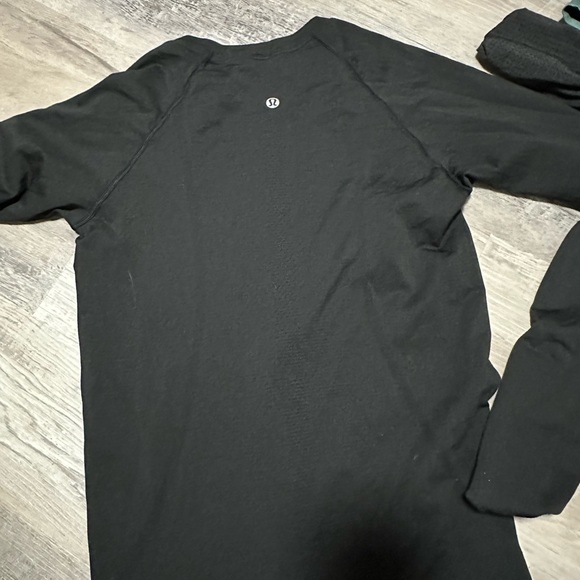 Lululemon black long sleeve - Picture 2 of 2